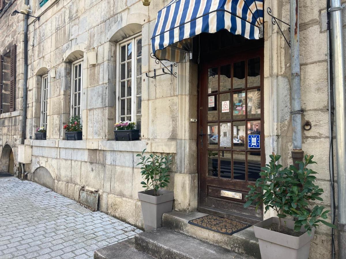 Ancien Hôtel plein de charme Baume-les-Dames Exterior foto